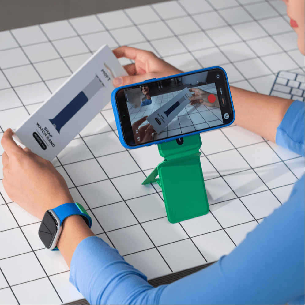 Moft Snap Phone Tripod Stand MOVAS™ - MagSafe Compatible - Oz Green