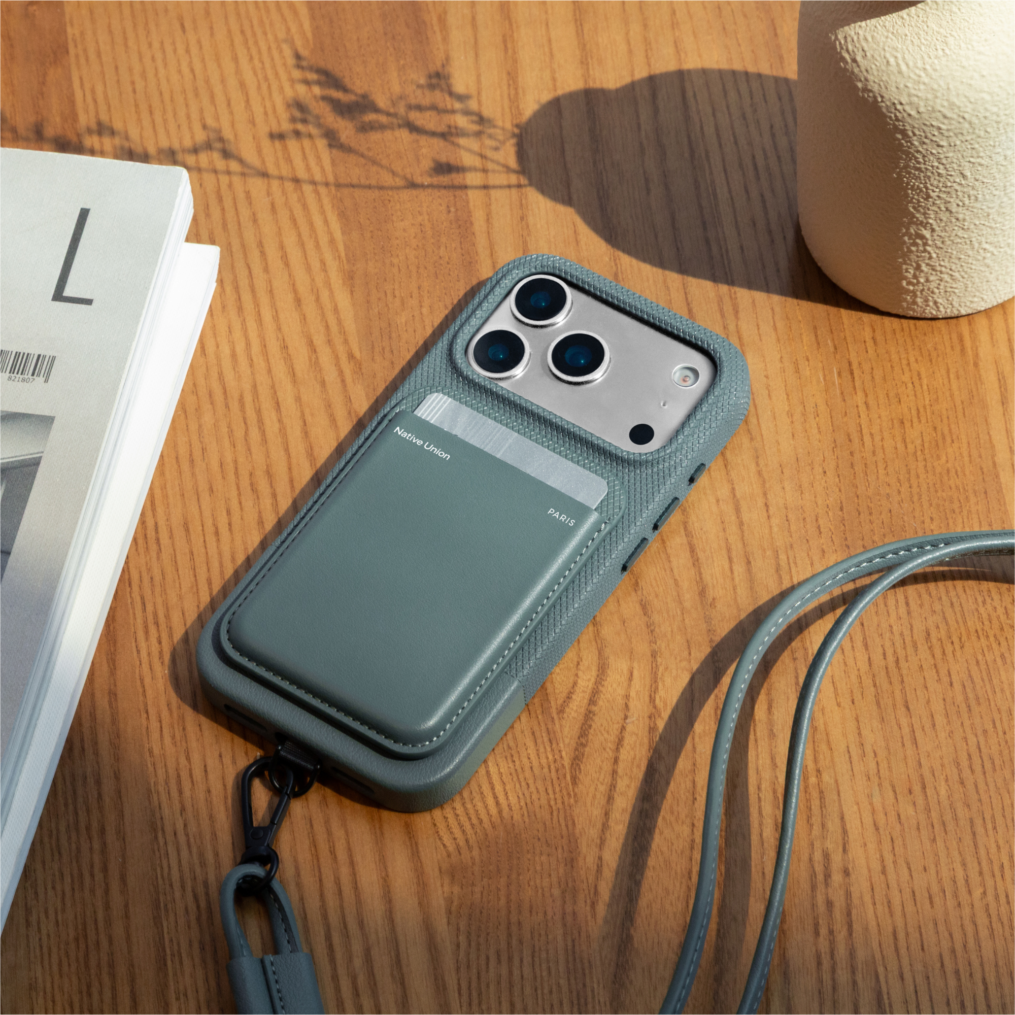 Native Union (Re)Classic Case for iPhone 17 Pro Max / 17 Pro