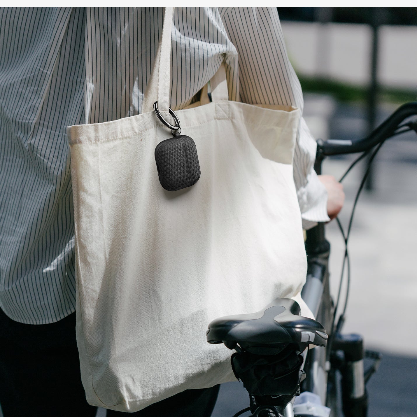 Spigen Urban Fit حافظة لسماعات AirPods Pro 3 (2025)