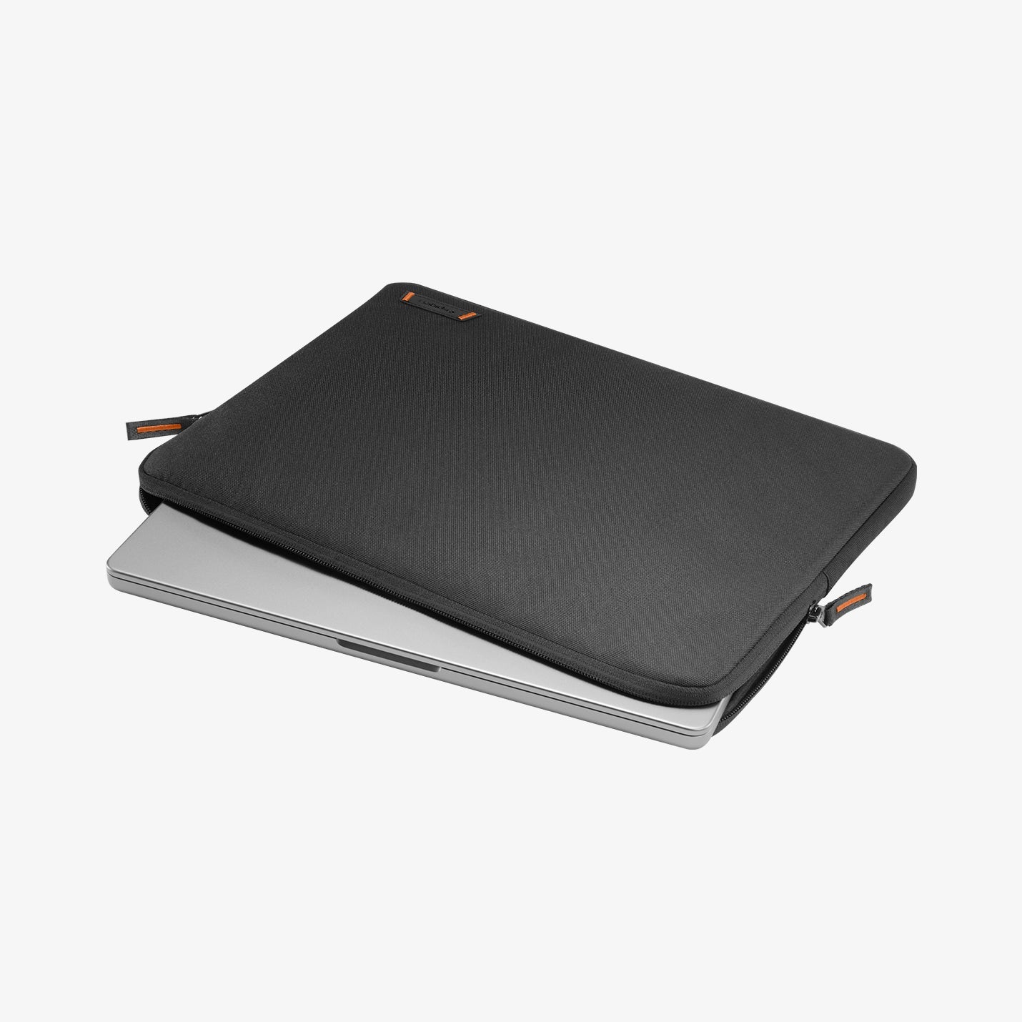 حافظة Spigen Basic Laptop Pouch بحجم 14"