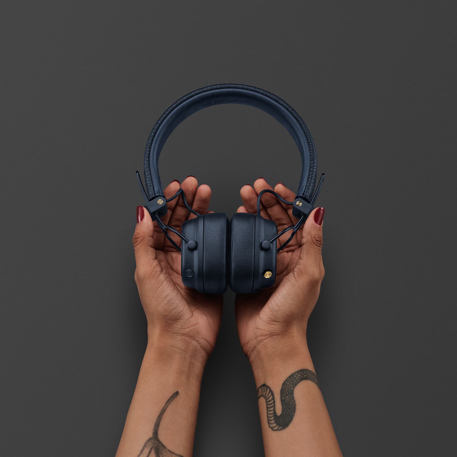 Marshall Major V Wireless On-Ear Headphones - Midnight Blue