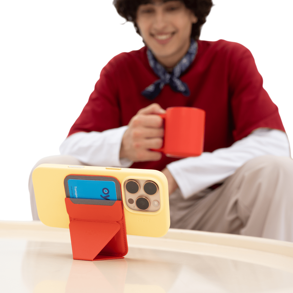 Moft Snap-on Phone Stand & Wallet MOVAS™ - MagSafe Compatible - Ready Red