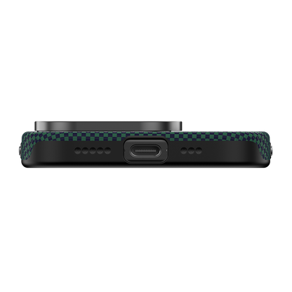 حافظة Benks Aurora ArmorPro مصنوعة من Kevlar® لجهاز iPhone 15 Pro Max
