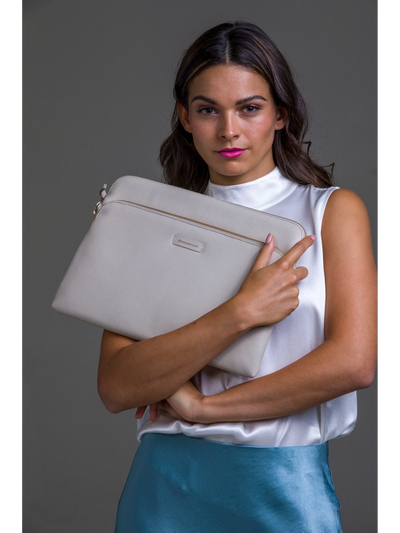 حقيبة dbramante1928 Paris Plus لـ MacBook Air 13 بوصة / MacBook Pro 13 بوصة