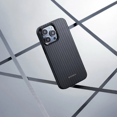حافظة Pitaka فائقة النحافة لهاتف iPhone 16 Pro - 600D أسود/رمادي (Twill)