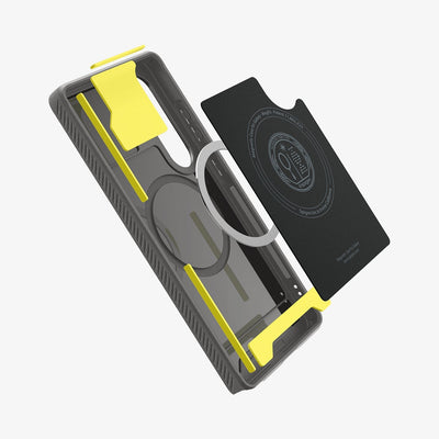 Spigen Rugged Armor (MagFit) for Samsung Galaxy S25 Ultra