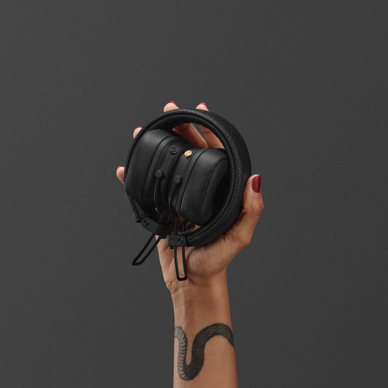 Marshall Major V Bluetooth Headphones - Black #color_black